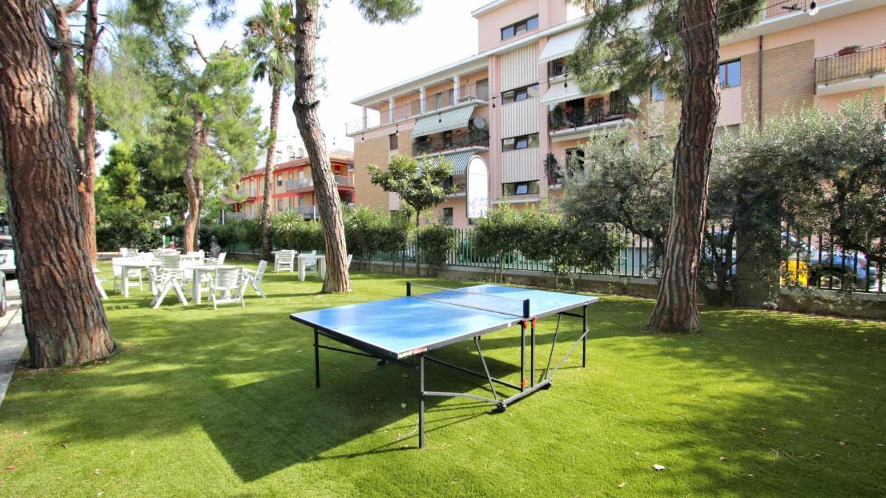 Hotel Pineta Σαν Μπενεντέτο ντελ Τρόντο Εξωτερικό φωτογραφία