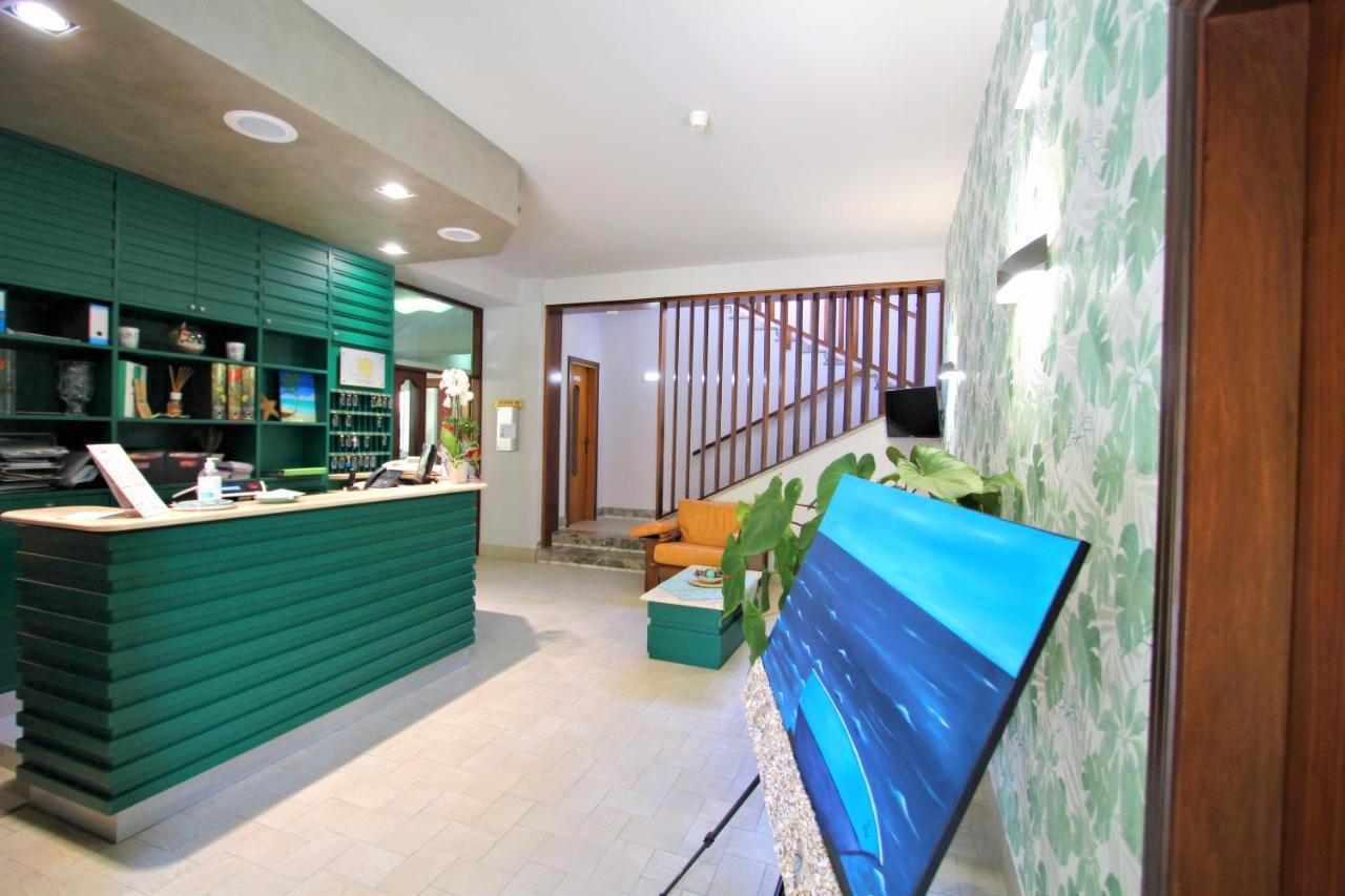 Hotel Pineta Σαν Μπενεντέτο ντελ Τρόντο Εξωτερικό φωτογραφία