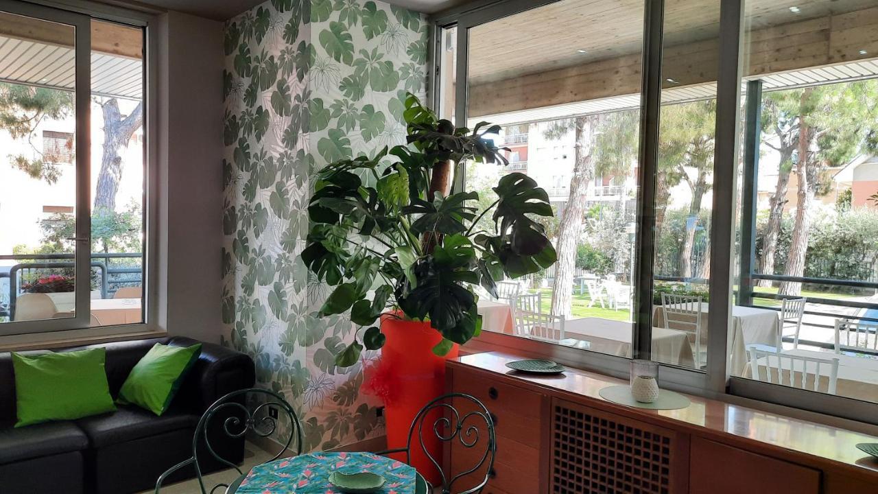 Hotel Pineta Σαν Μπενεντέτο ντελ Τρόντο Εξωτερικό φωτογραφία