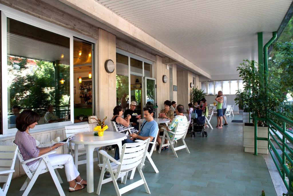 Hotel Pineta Σαν Μπενεντέτο ντελ Τρόντο Εξωτερικό φωτογραφία